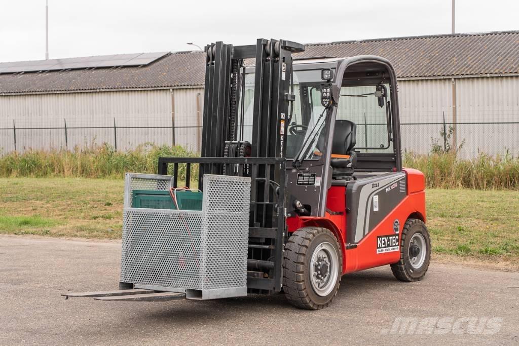 Manitou ME 450 Електронавантажувачі