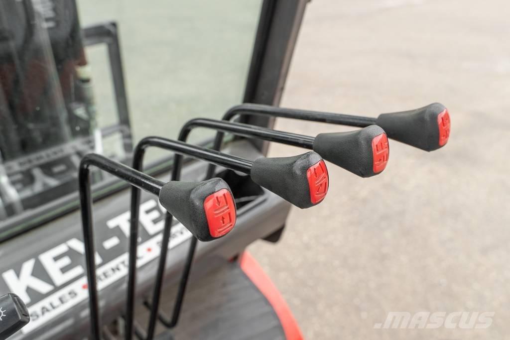 Manitou ME 450 Електронавантажувачі