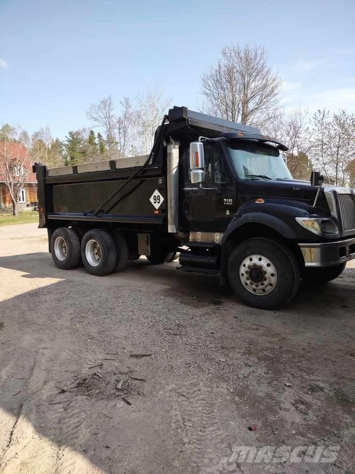 International 7500 Самоскиди