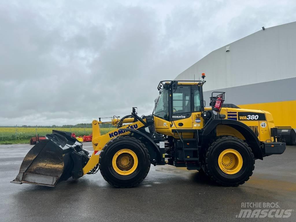 Komatsu WA 380-8E0 Фронтальні навантажувачі