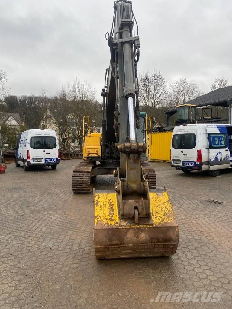 Volvo EC 180 B LC Гусеничні екскаватори