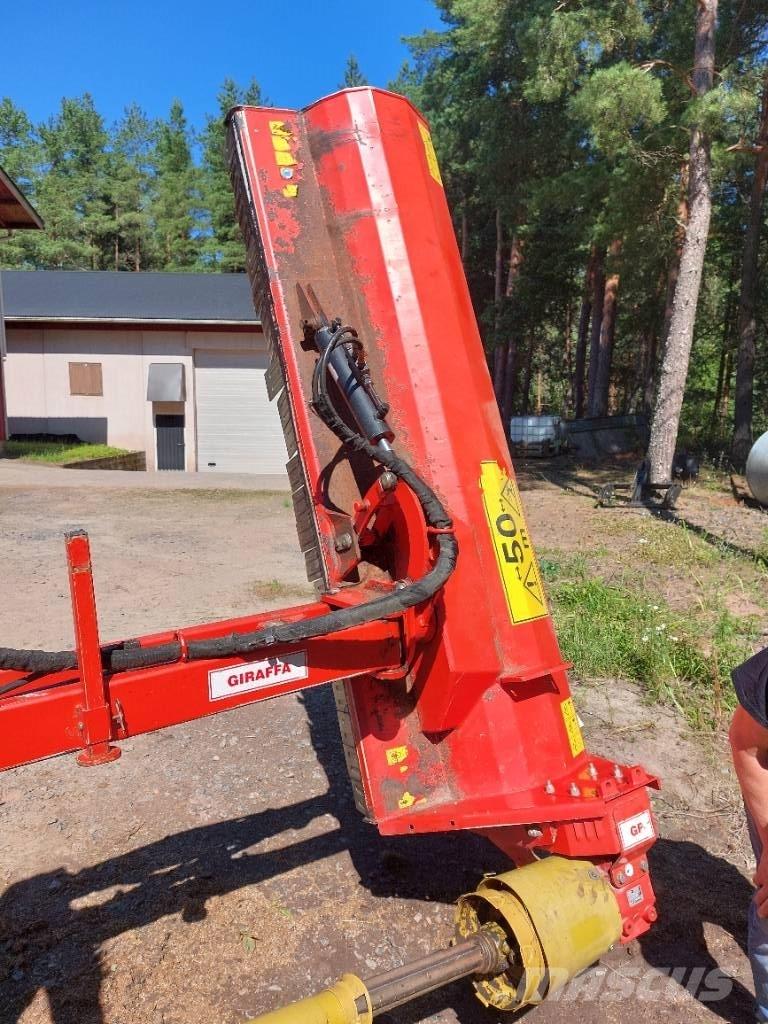 Maschio Giraffa 210 Газонні і лукові косилки