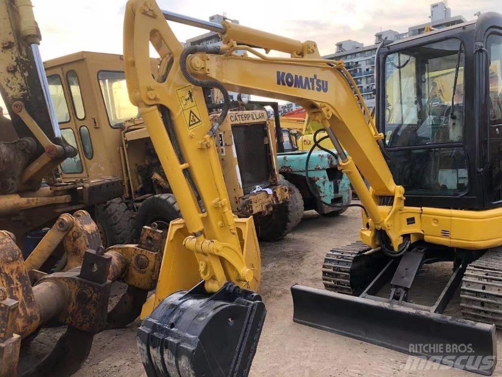 Komatsu PC35 Міні-екскаватори < 7т
