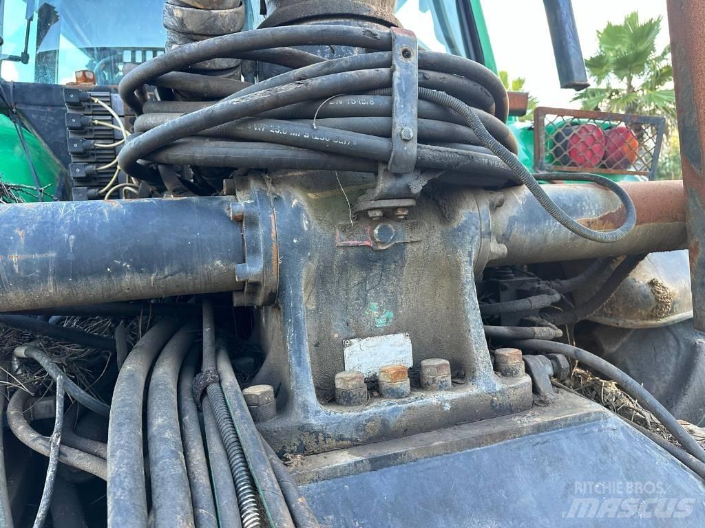 Valtra T130 Лісогосподарські трактори