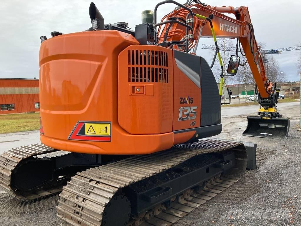 Hitachi ZX 135 US-7 Гусеничні екскаватори