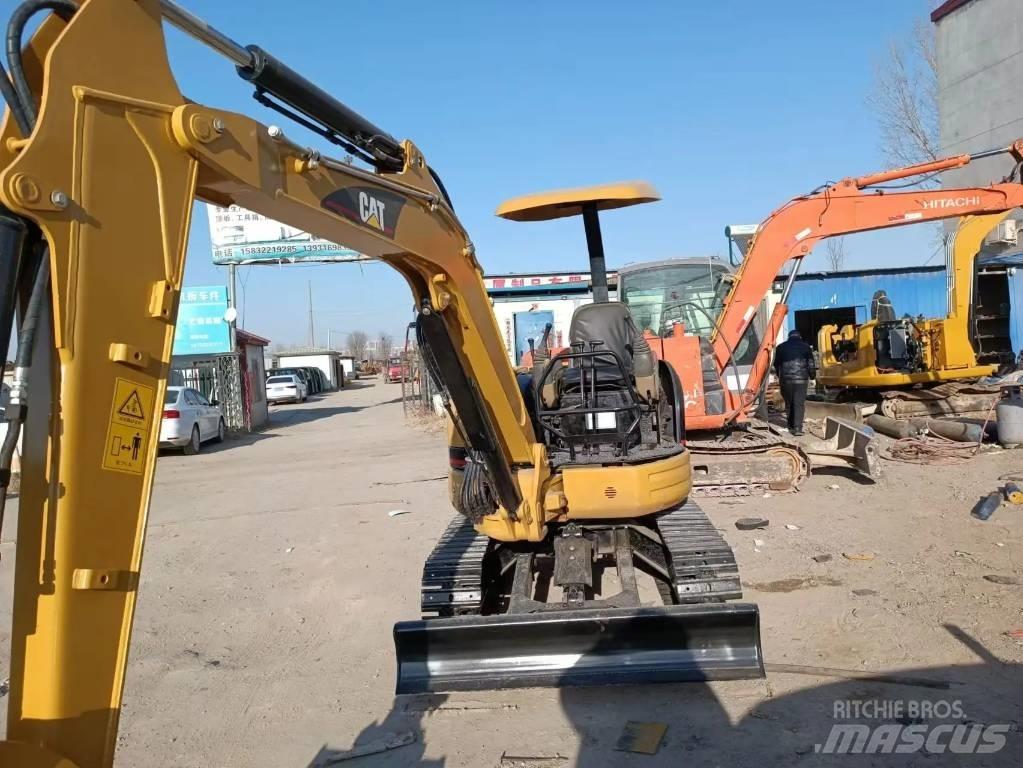 CAT 303 CR Міні-екскаватори < 7т