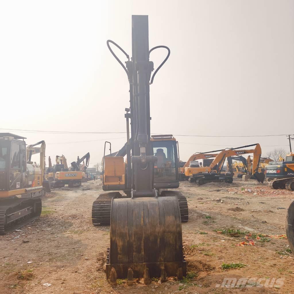 Hyundai R220LC-9S Гусеничні екскаватори