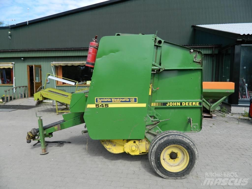 John Deere 545 Рулонні прес-підбирачі