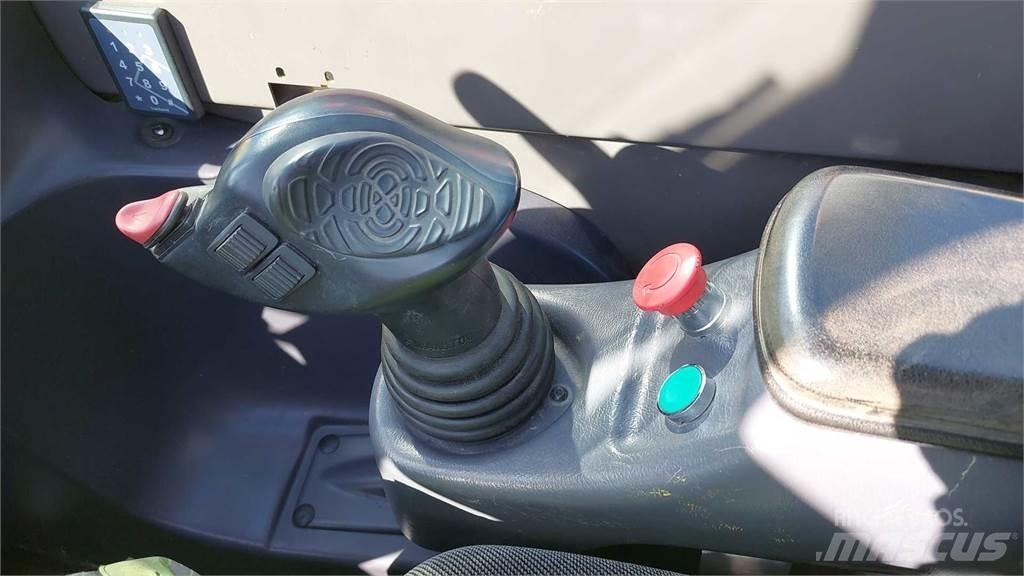 Manitou MT1440P Телескопічні навантажувачі