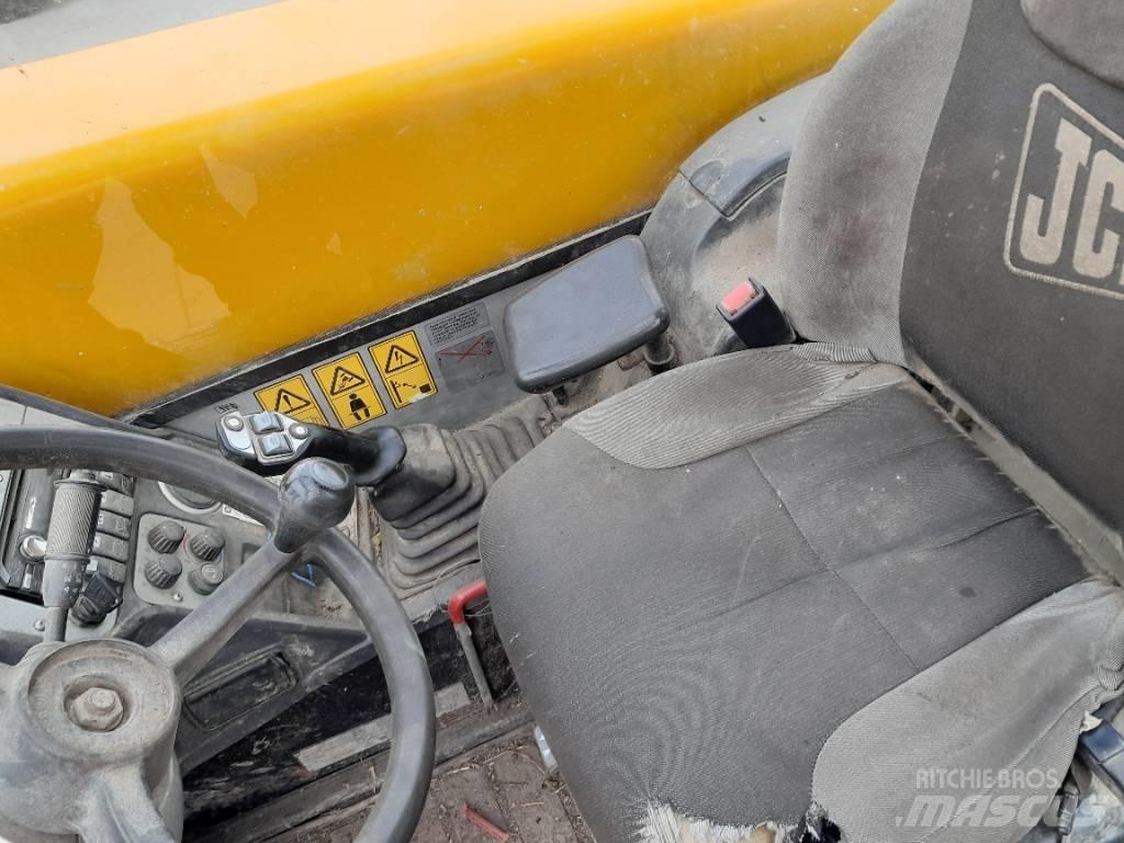 JCB 536-60 Телескопічні навантажувачі