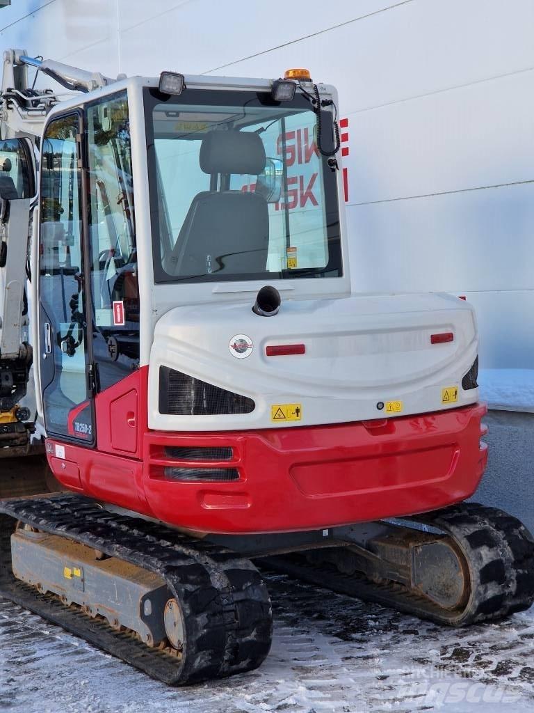 Takeuchi TB 250 Міні-екскаватори < 7т