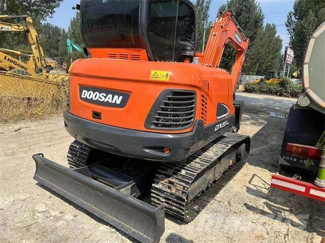 Doosan DX55 Міні-екскаватори < 7т