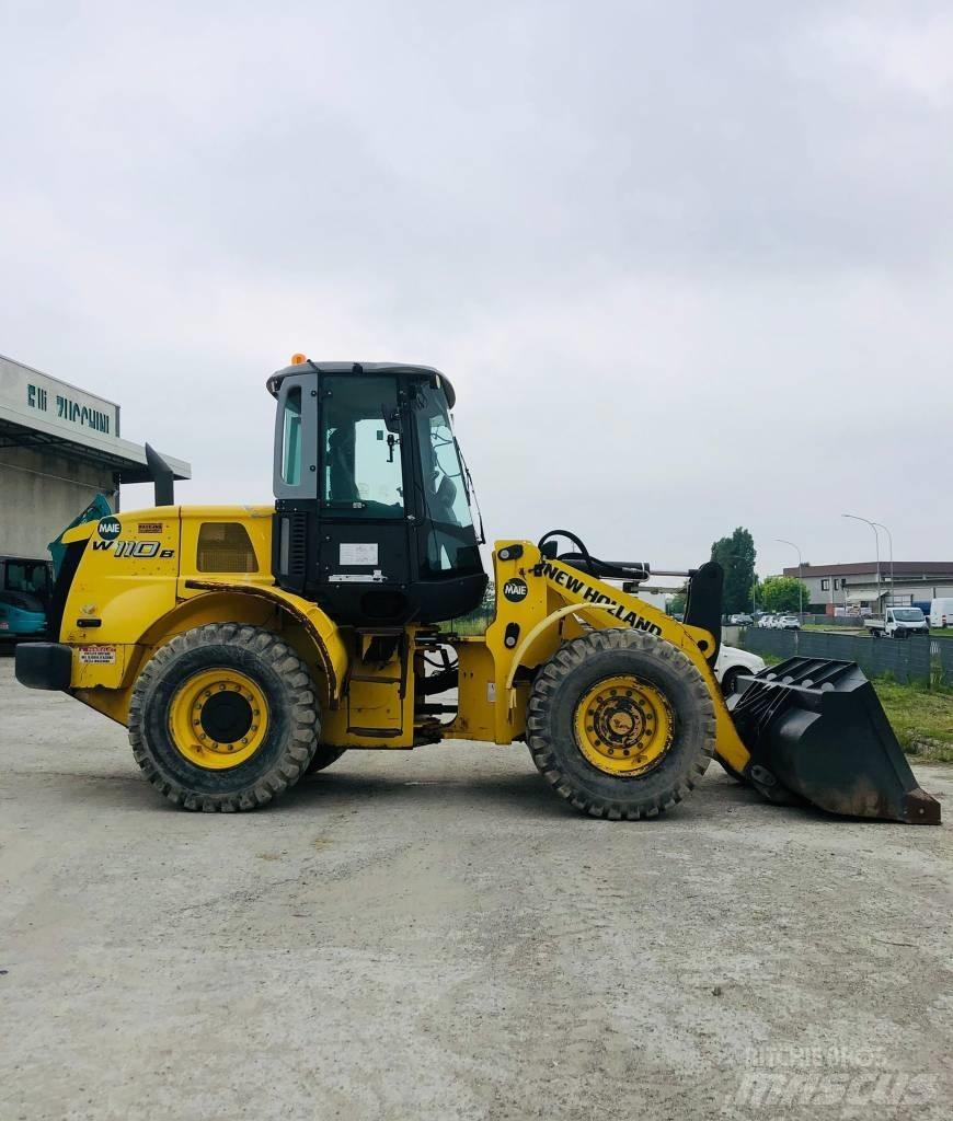 New Holland W 110 B Фронтальні навантажувачі
