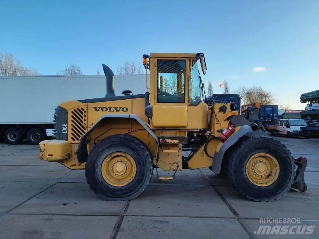 Volvo L70E Фронтальні навантажувачі