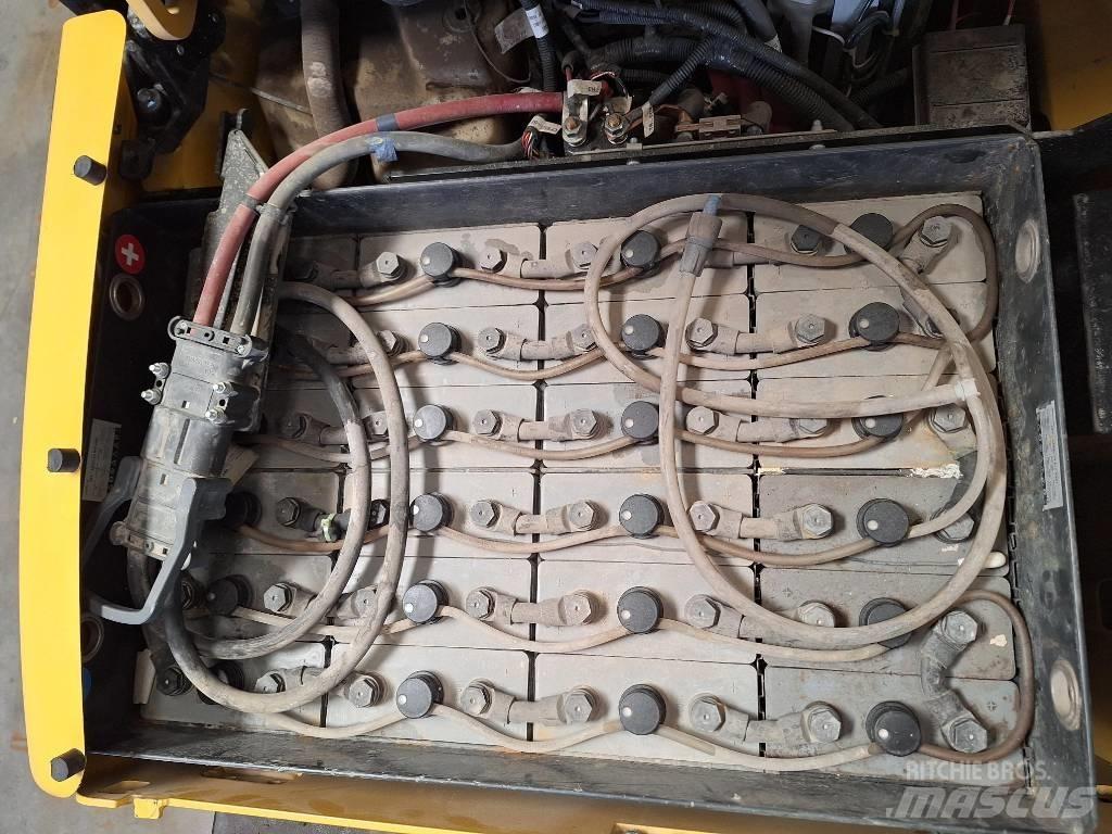 Yale ERP15VT SWB Електронавантажувачі