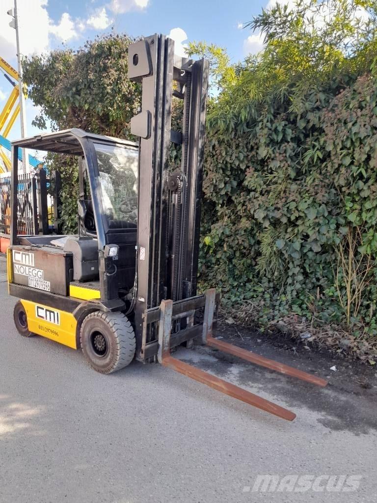 OM E 25 C Електронавантажувачі