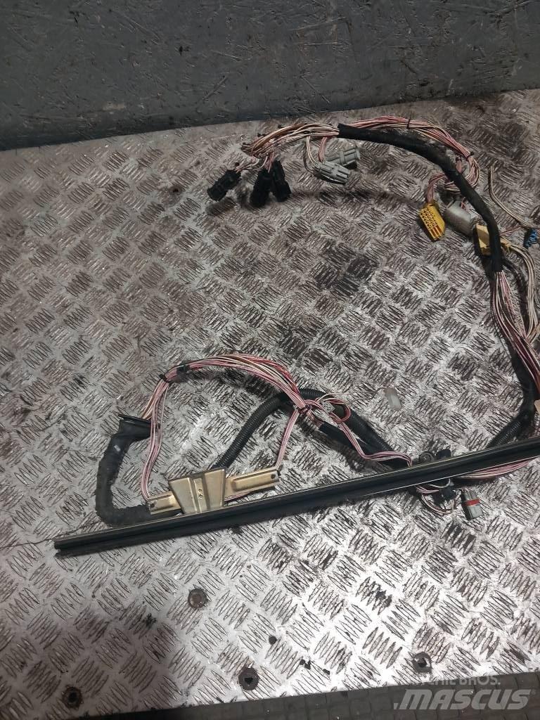 MAN TGA  81626806122 Кабіни