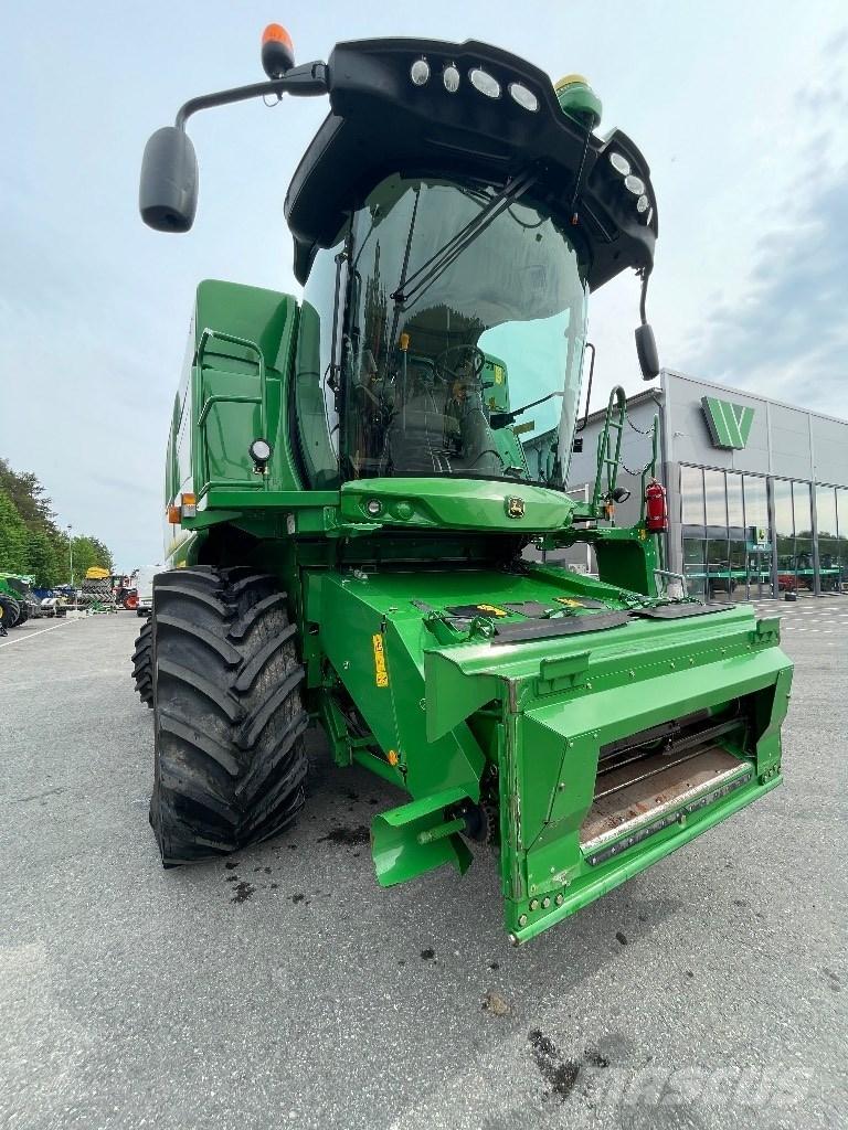John Deere W540 Зернозбиральні комбайни