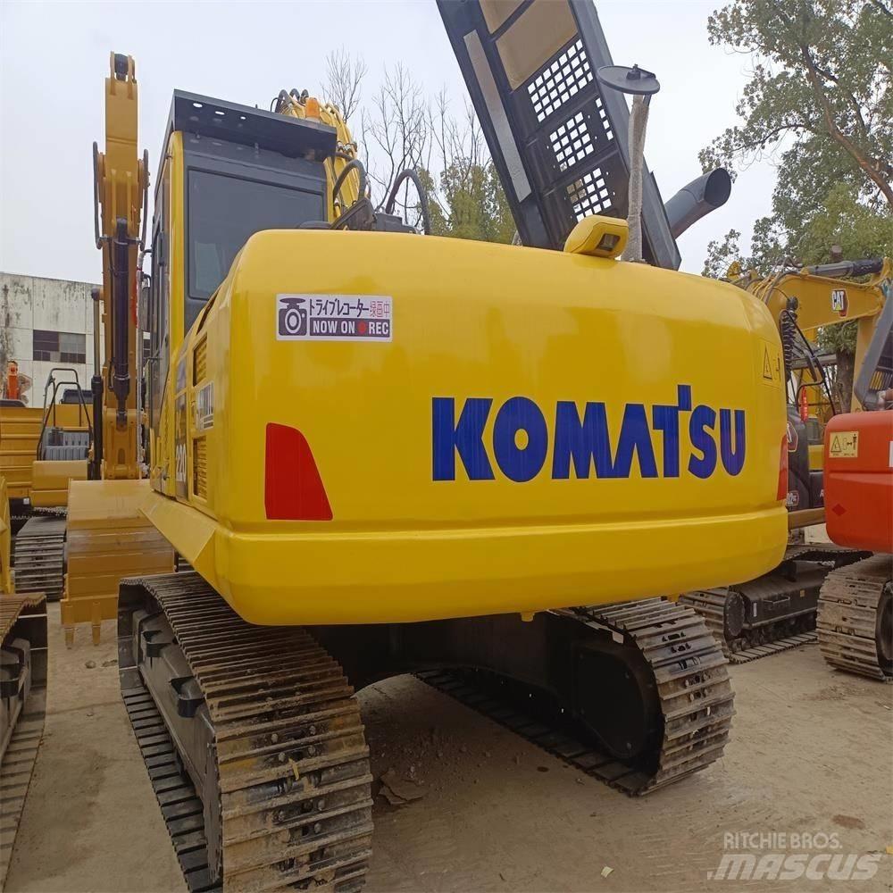 Komatsu PC 220 Гусеничні екскаватори