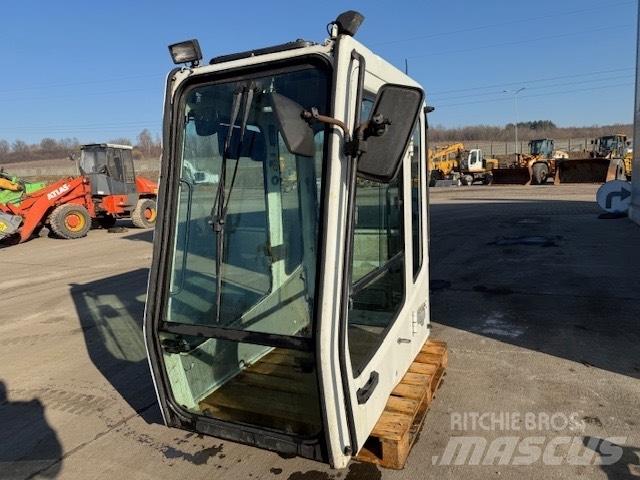 Liebherr SERIA B CAB Кабіна