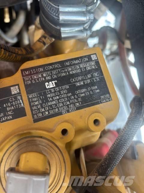 CAT 906 Фронтальні навантажувачі