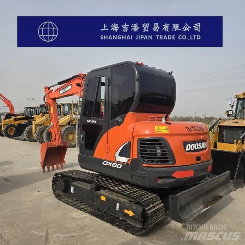 Doosan DX 60 Гусеничні екскаватори