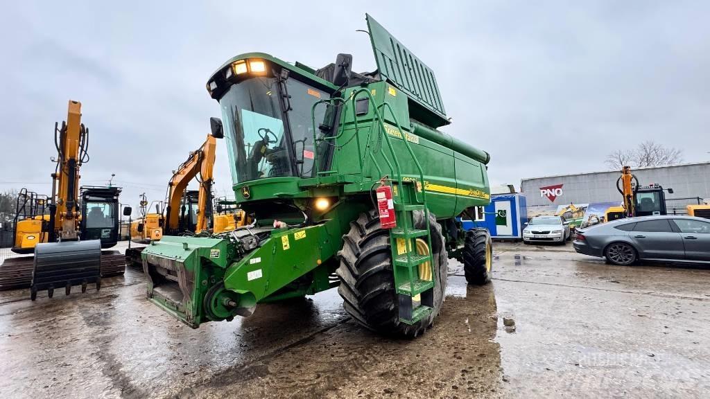 John Deere 9880 STS Зернозбиральні комбайни