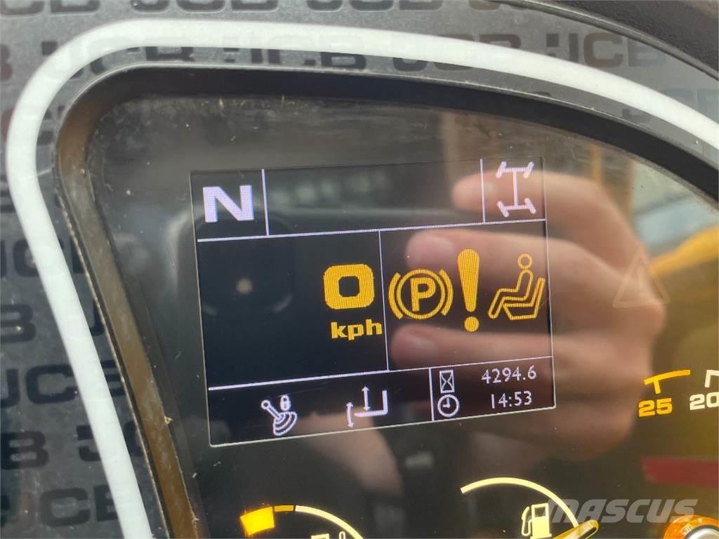 JCB 527-58 Agri Телескопічні навантажувачі