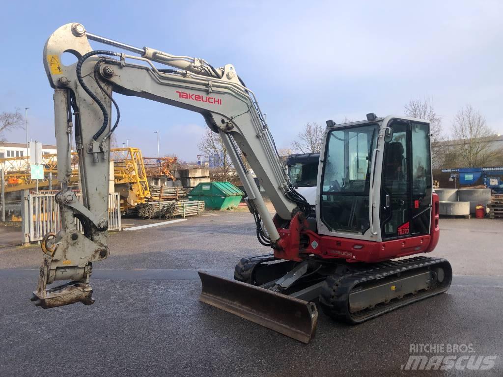 Takeuchi TB 370 Середні екскаватори 7т. - 12т.