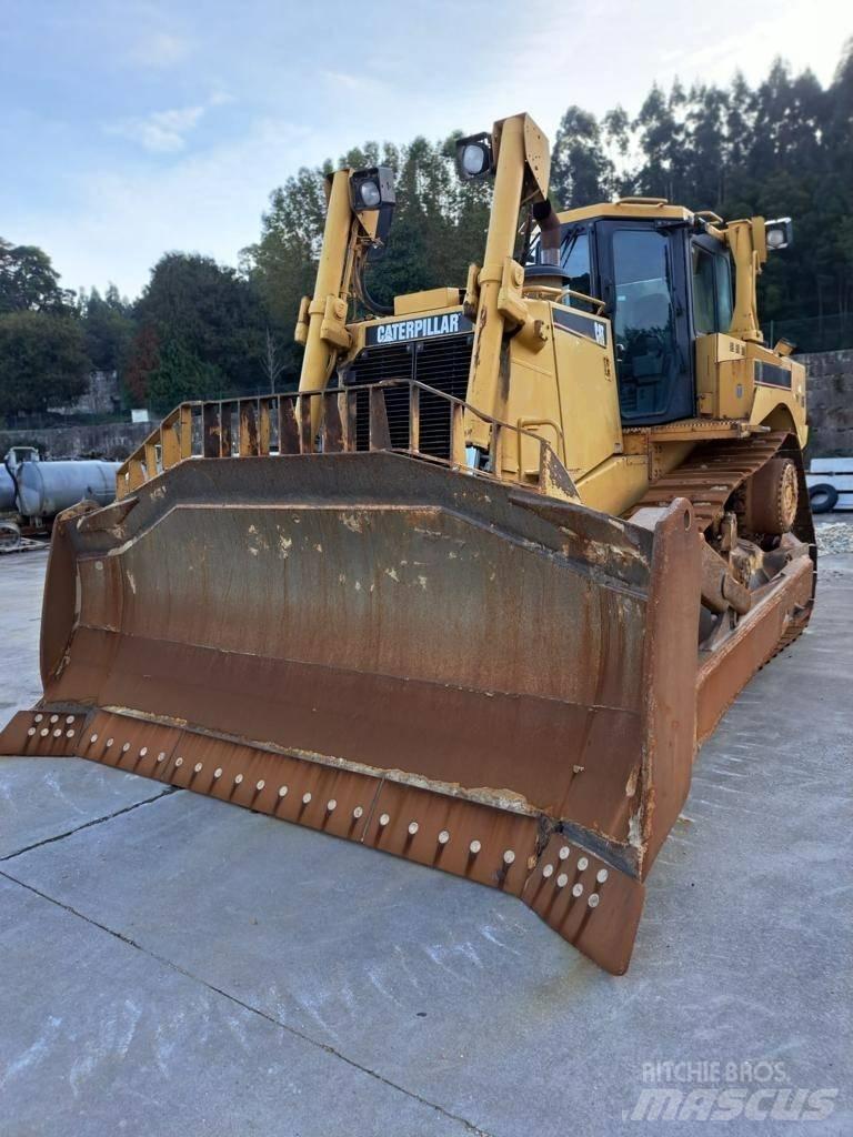 CAT D 8 T Гусеничні бульдозери