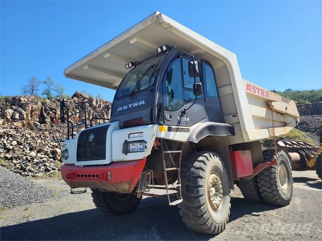 Astra RD32 Самоскиди