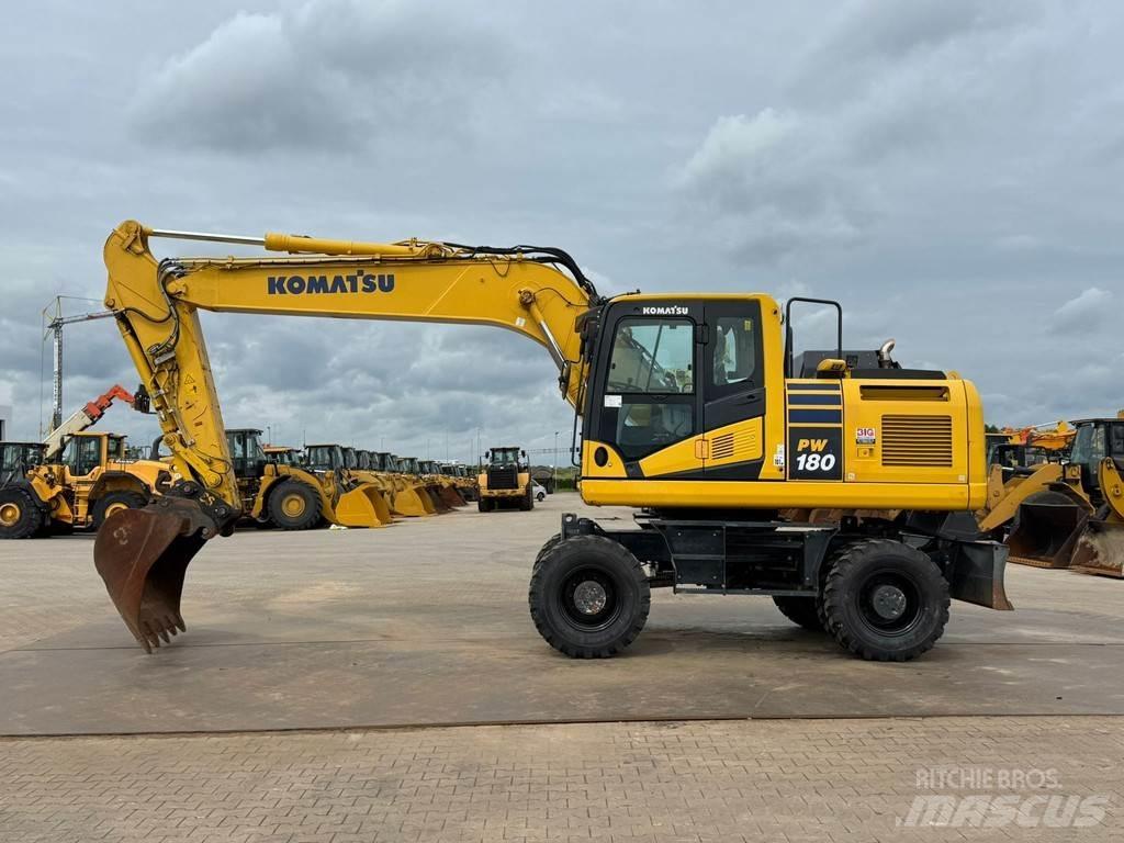 Komatsu PW180-11 Колісні екскаватори