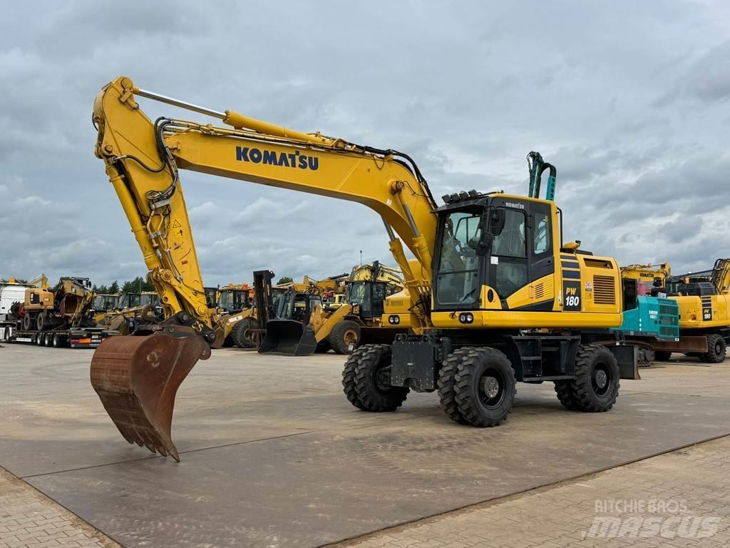 Komatsu PW180-11 Колісні екскаватори