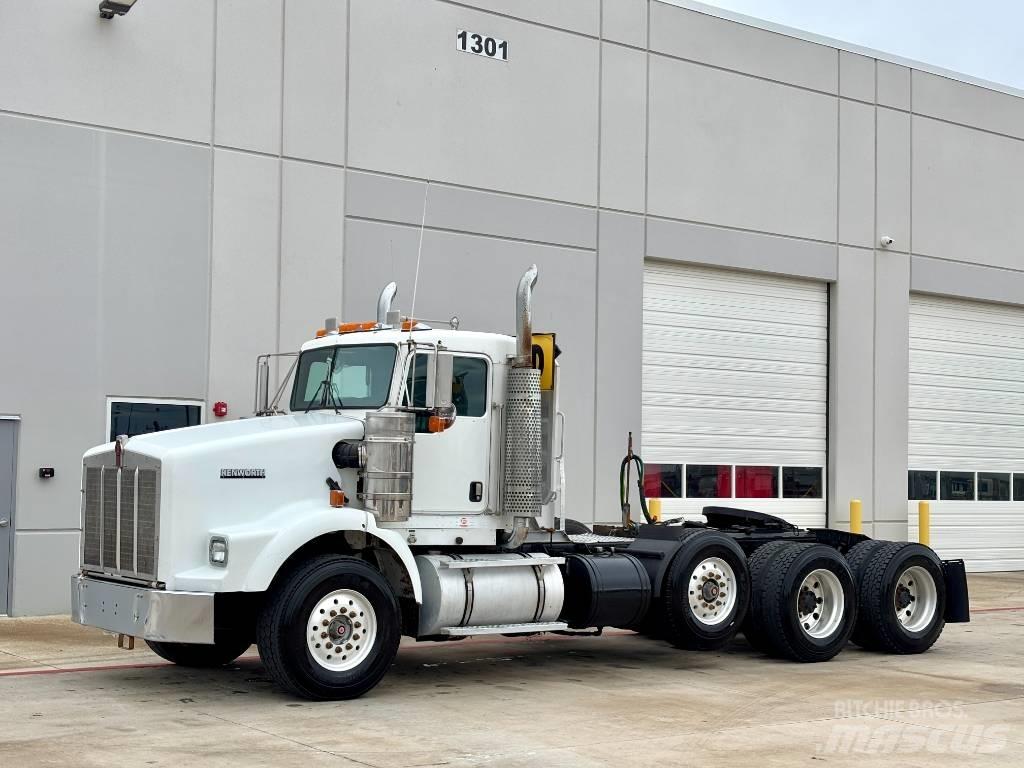 Kenworth T 800 Тягачі