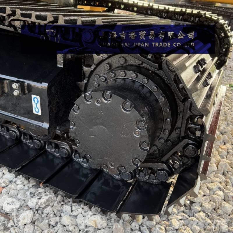 Hitachi ZX 200 Гусеничні екскаватори
