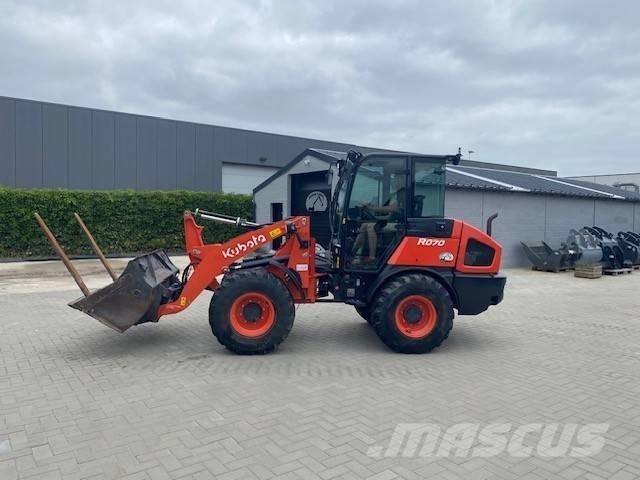 Kubota R 070 Фронтальні навантажувачі