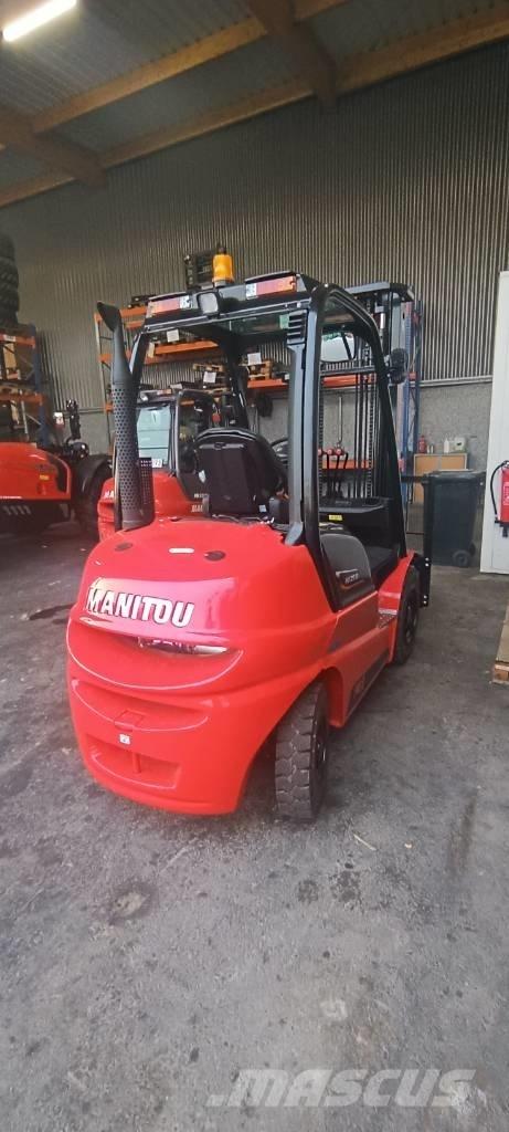 Manitou MI 25 Дизельні навантажувачі