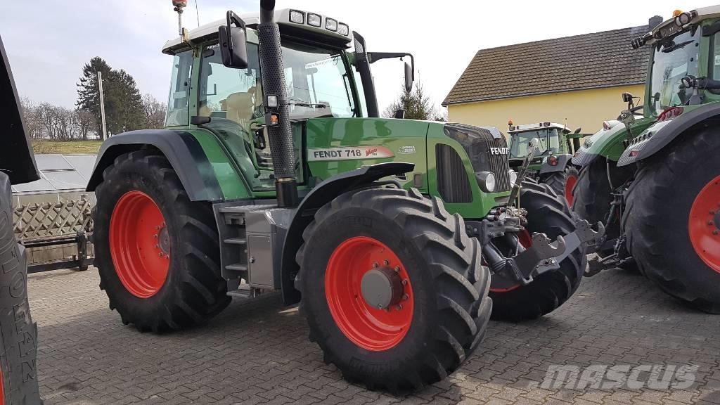 Fendt 718 Vario TMS Трактори
