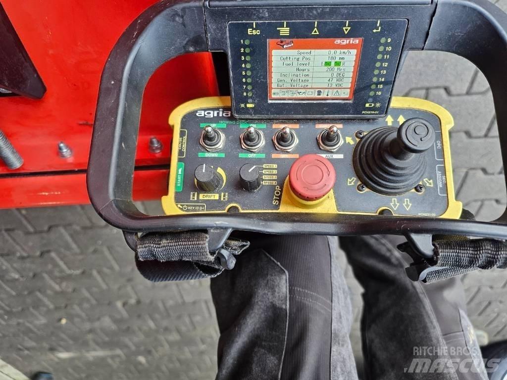 Agria 9600-112 Навісні та причіпні косарки
