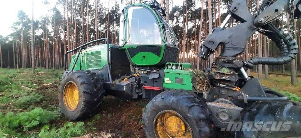 John Deere 1270 E Харвестери