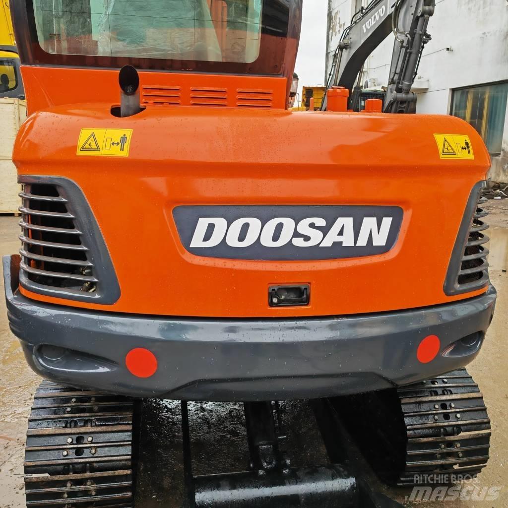 Doosan DX55 Міні-екскаватори < 7т