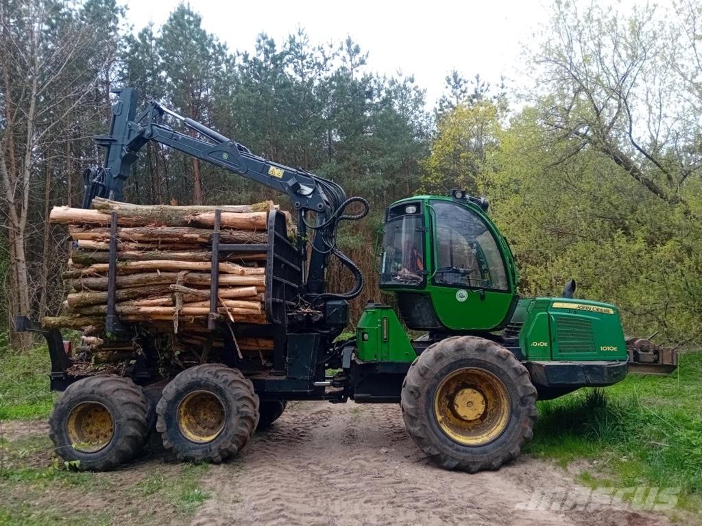 John Deere 1010 E Форвардери