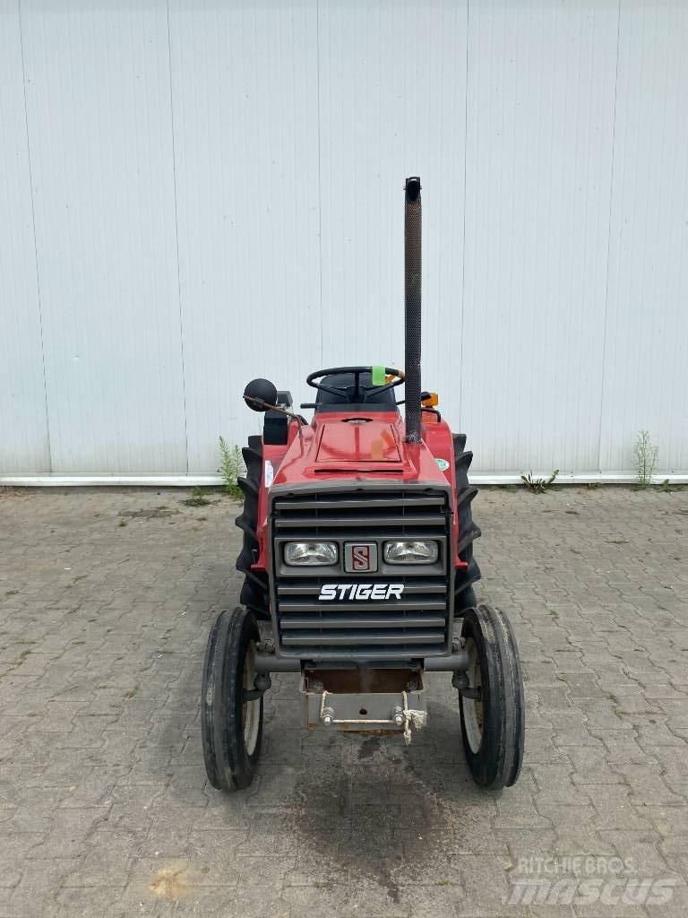 Shibaura SP1500 Трактори