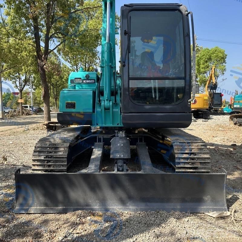 Kobelco SK75 Гусеничні екскаватори