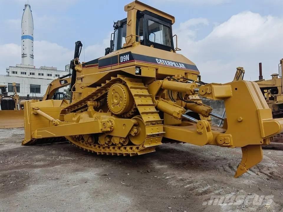 CAT D9N Гусеничні бульдозери