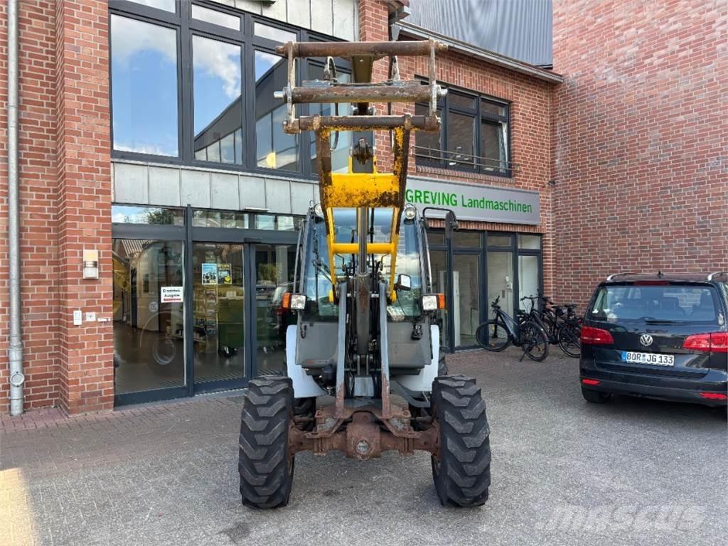 Kramer 750 Фронтальні навантажувачі