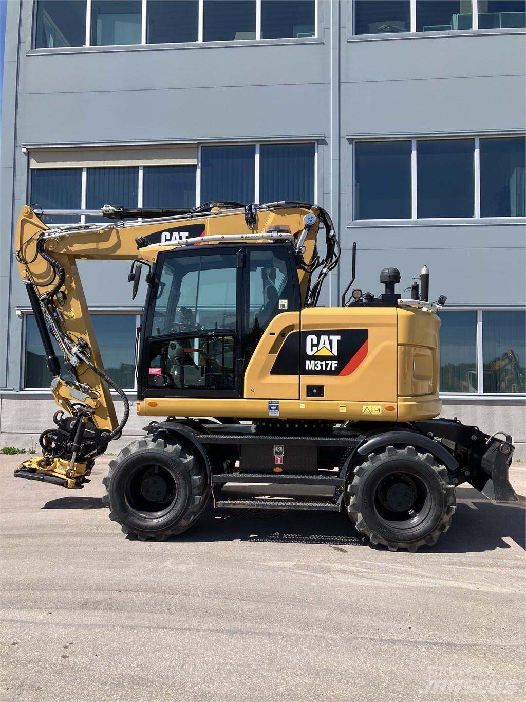 CAT 317 F Колісні екскаватори