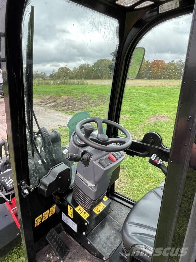 Kubota RT220-2e Фронтальні навантажувачі