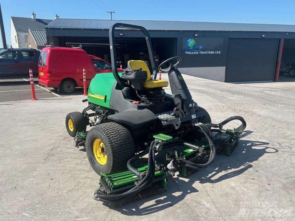 John Deere 3235C Косарки фарватера