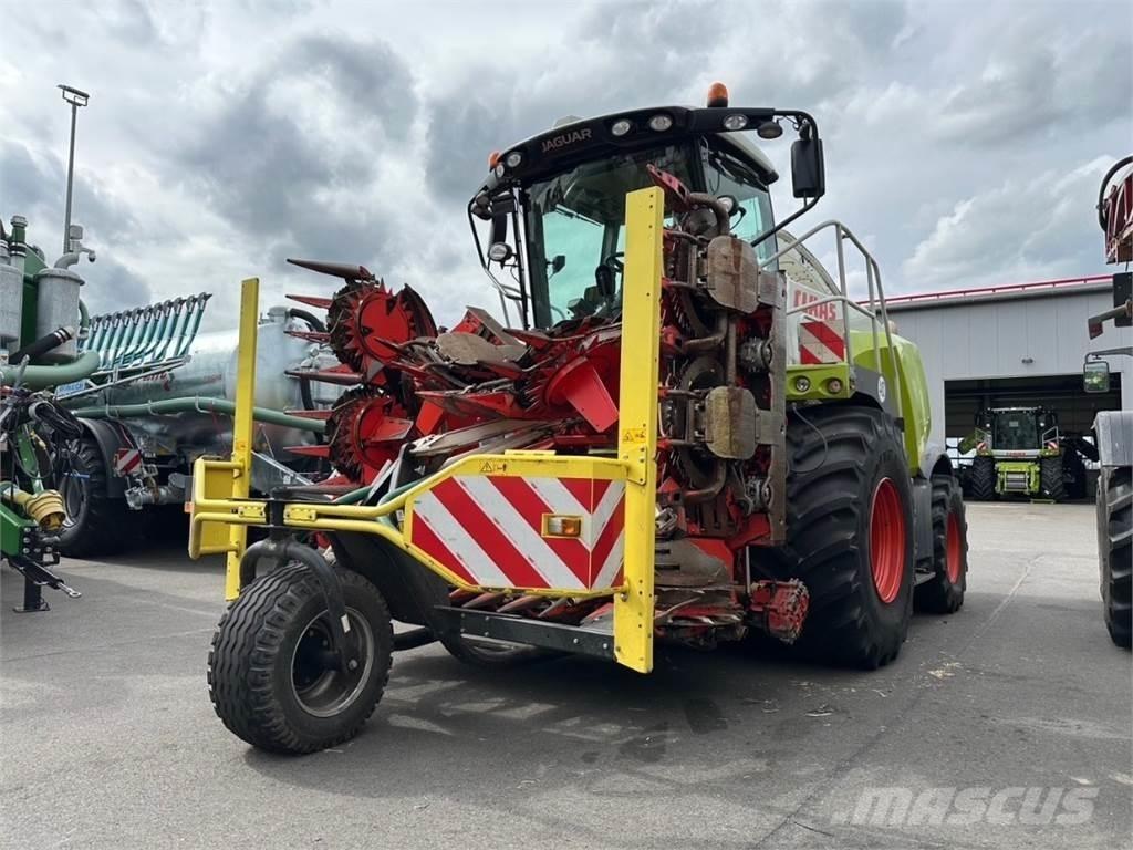 CLAAS Jaguar 970 Фуражні комбайни
